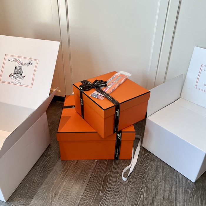 Elegant Hermes Birkin Bag Replica in Hermes Handbags Boxes Packaging 