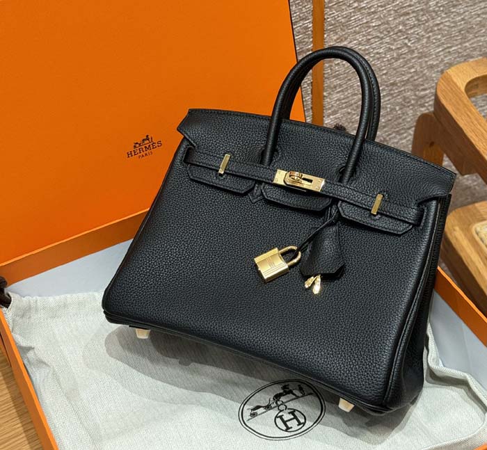 Elegant Hermes Birkin Bag Replica in Hermes Birkin 30 Black Replica 