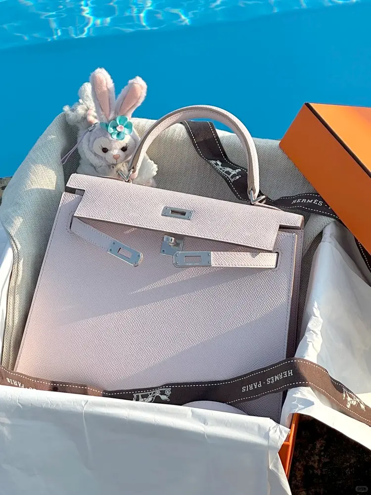 Mauve Pale Color Replica Kelly 25 Bag in Epsom Leather Replica Hermes Kelly 25cm Mauve Pale Epsom Leather Handbag