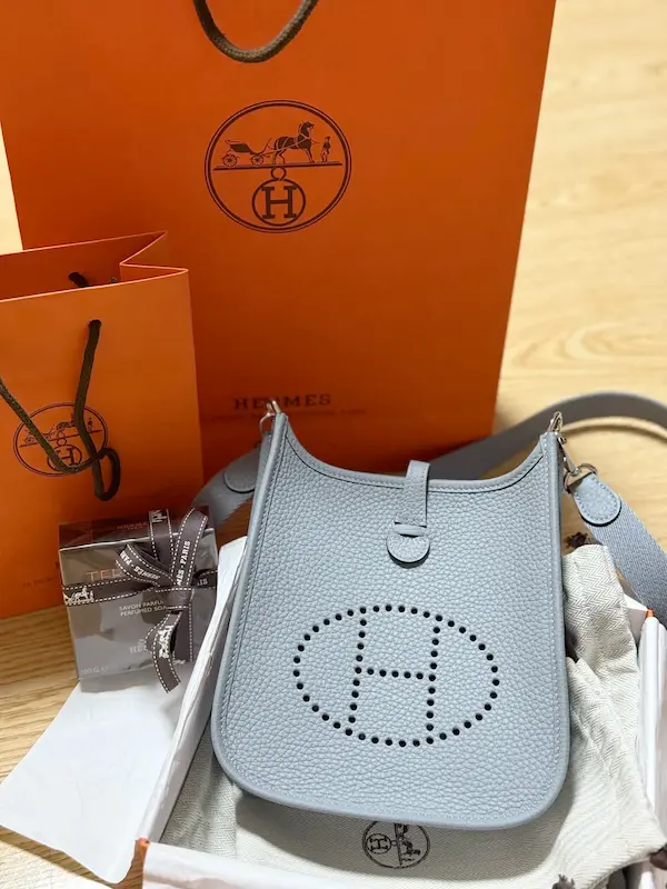 Blue Hermes Evelyne TPM Replica First Look Cobalt blue Hermes Evelyne 16 replica bag unboxing with dust bag