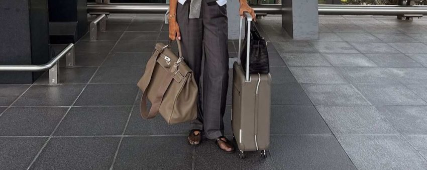 Replica Hermes Kelly 50 Voyage oversized travel bag for weekend trips