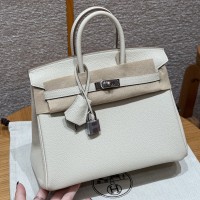 Best replica Hermes Craie Birkin 25 with pristine silver hardware on the front clasp