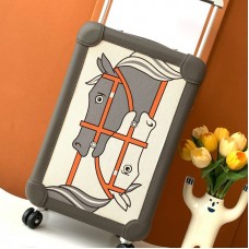 Replica Hermes R.M.S Cabin Suitcase - Etain Luggage Front View Replica Hermes R.M.S Cabin Suitcase in Etain color with iconic hardware.