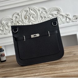 Replica Hermes Jypsiere 28 Bag in black Togo leather with crossbody design.