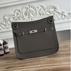 Replica Hermes Jypsiere 28 Bag in Etain Togo leather with crossbody design.