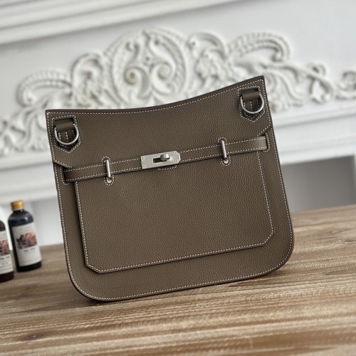 Replica Hermes Jypsiere 28 Bag - Etoupe Togo Leather Front View Replica Hermes Jypsiere 28 Bag in Etoupe Togo leather with crossbody design.