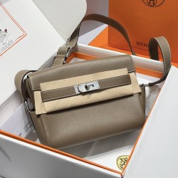 Replica Hermes Kelly Messenger Bag - Cheap price and top quality Replica Hermes Kelly Messenger Bag in etoupe Evercolor leather with palladium hardware.