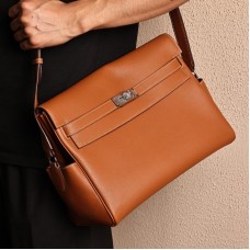 Replica Hermes Kelly Messenger GM Bag Gold Swift Leather Crossbody Replica Hermes Kelly Messenger GM Bag Gold Swift leather crossbody bag with silver Kelly lock hardware
