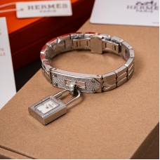 Replica Hermes Kelly Watch Mini 16mm Diamond Steel Timepiece for Women Replica Hermes Kelly Watch Mini 16mm Diamond Steel Padlock Ladies Wrist Watch